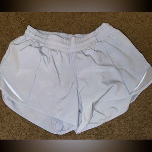 Lululemon shorts 4” size 8 NWOT